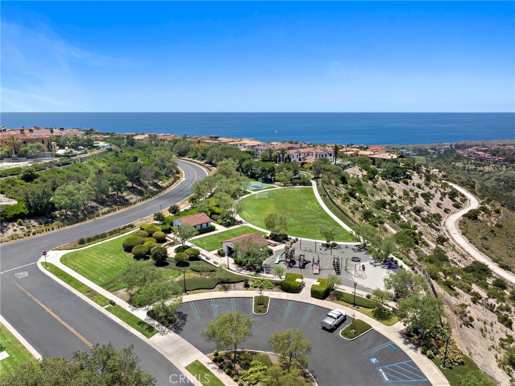 8 Whalers Bluff