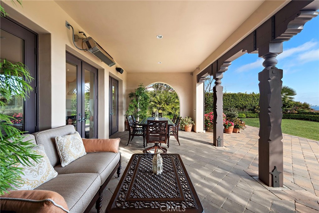 8 Whalers Bluff