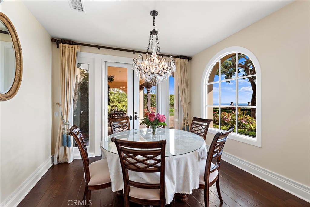 8 Whalers Bluff