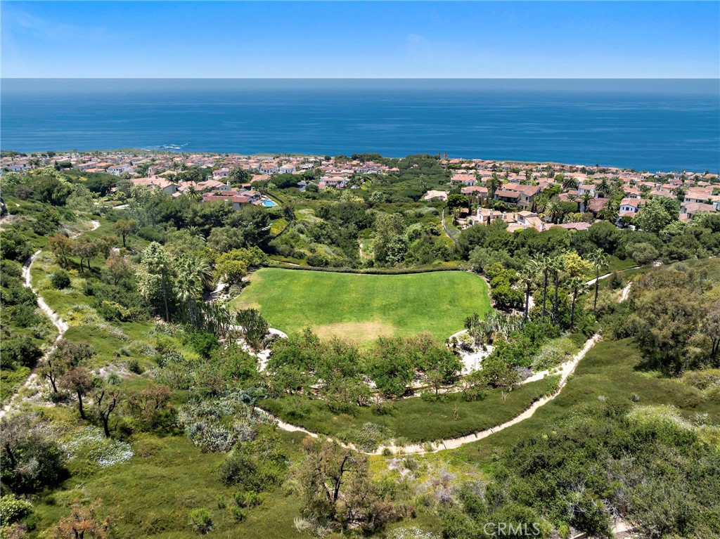8 Whalers Bluff