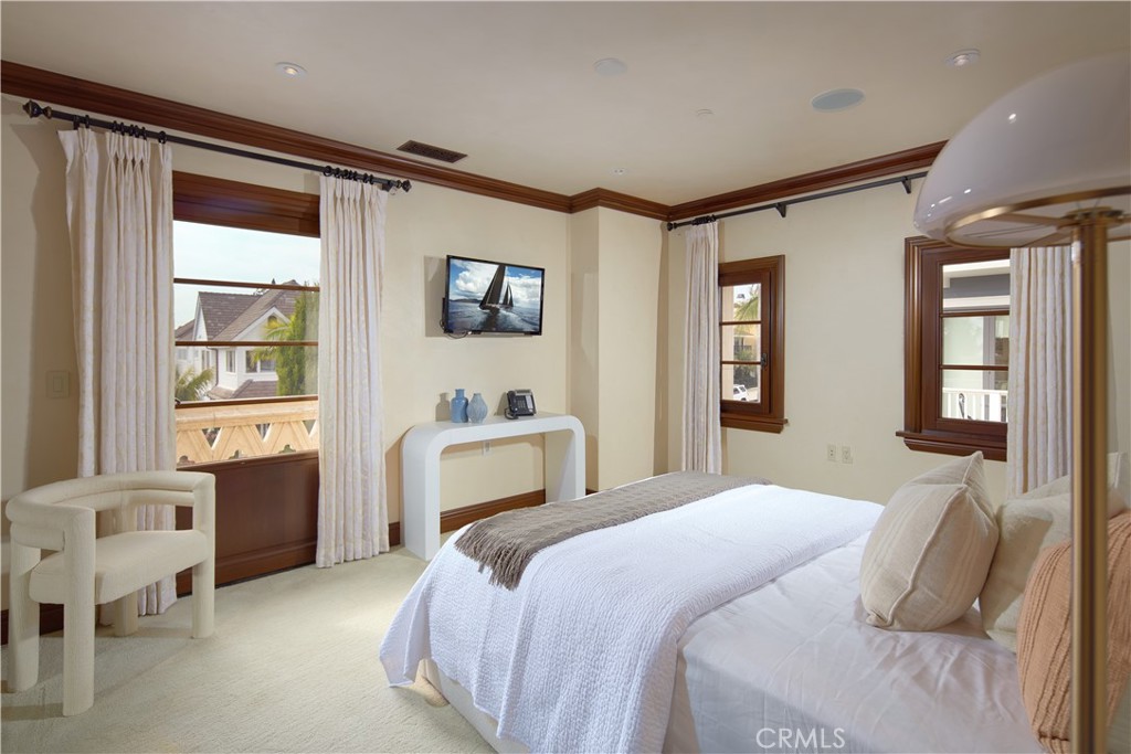 3300 Ocean Boulevard