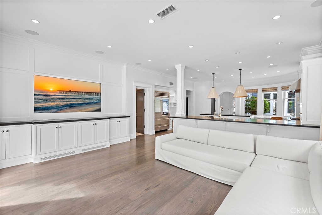 7 Cape Danbury