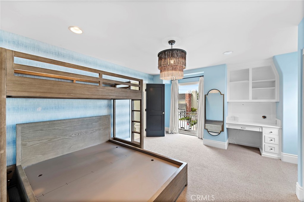 7 Cape Danbury