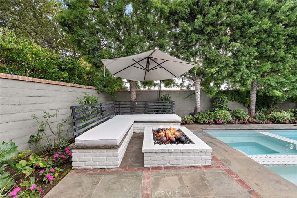 7 Cape Danbury