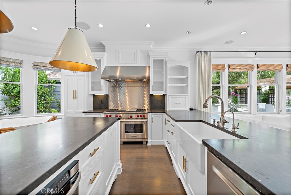 7 Cape Danbury