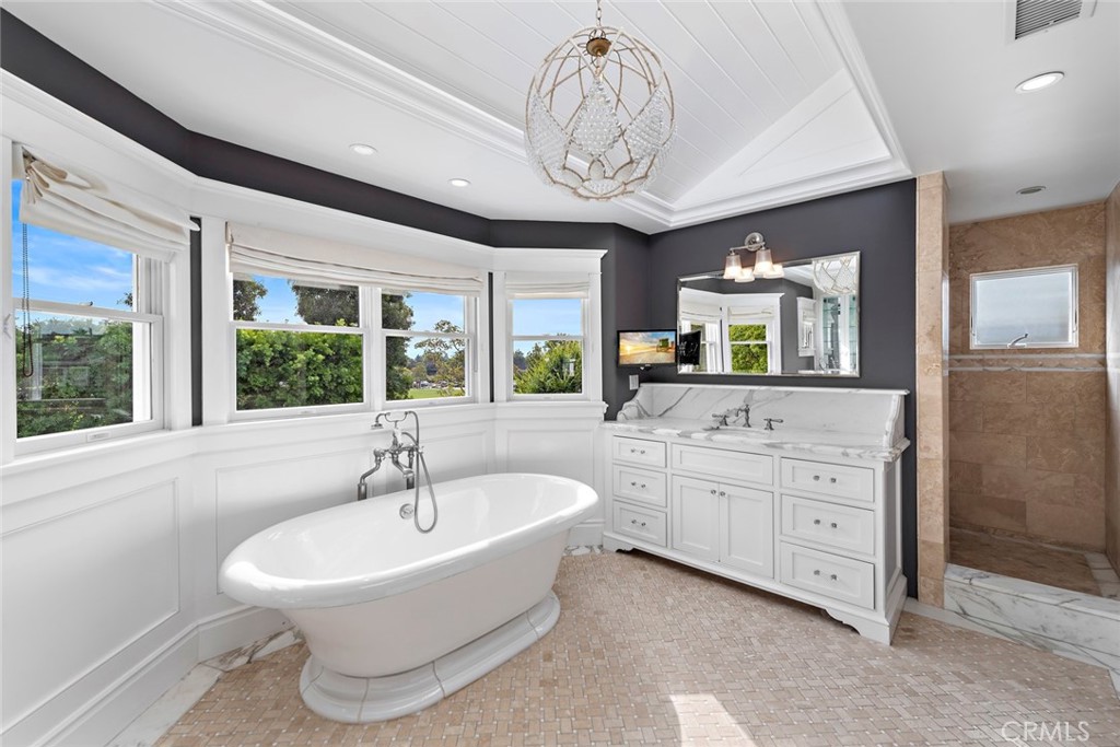 7 Cape Danbury