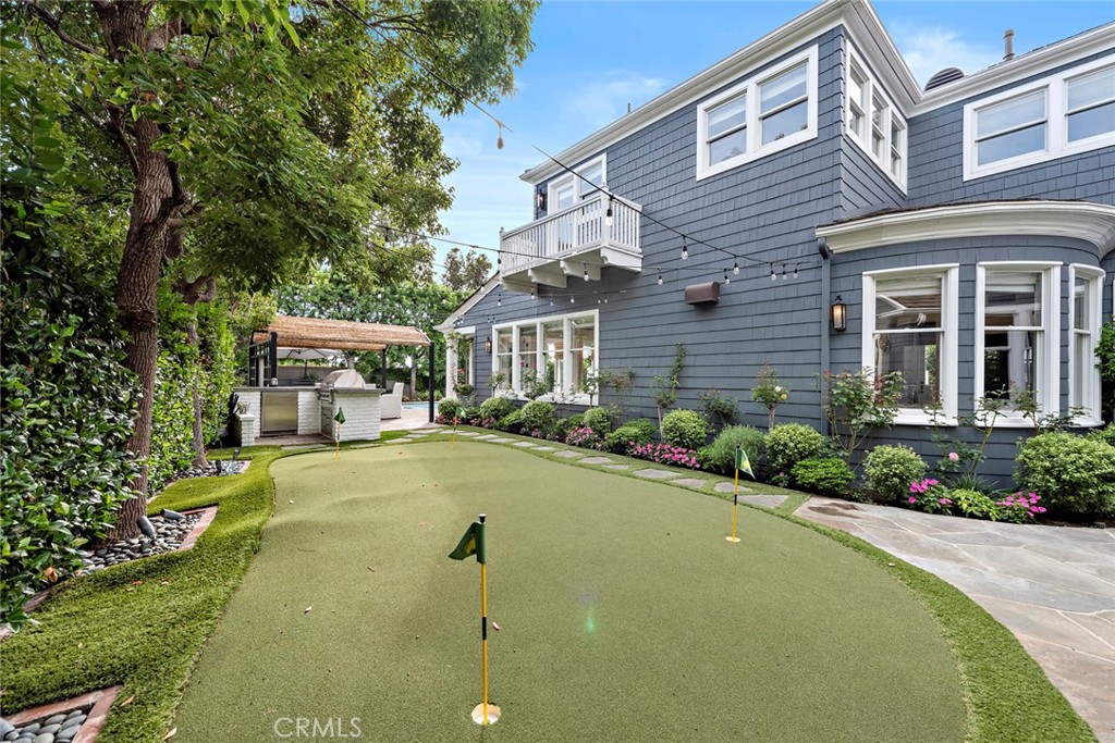 7 Cape Danbury