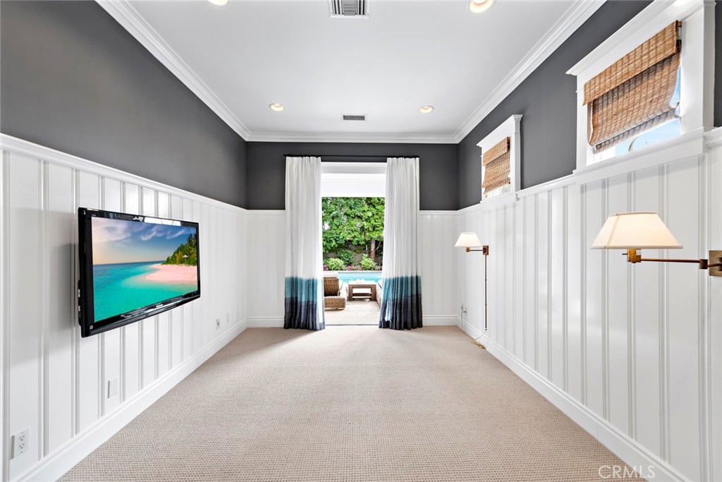 7 Cape Danbury