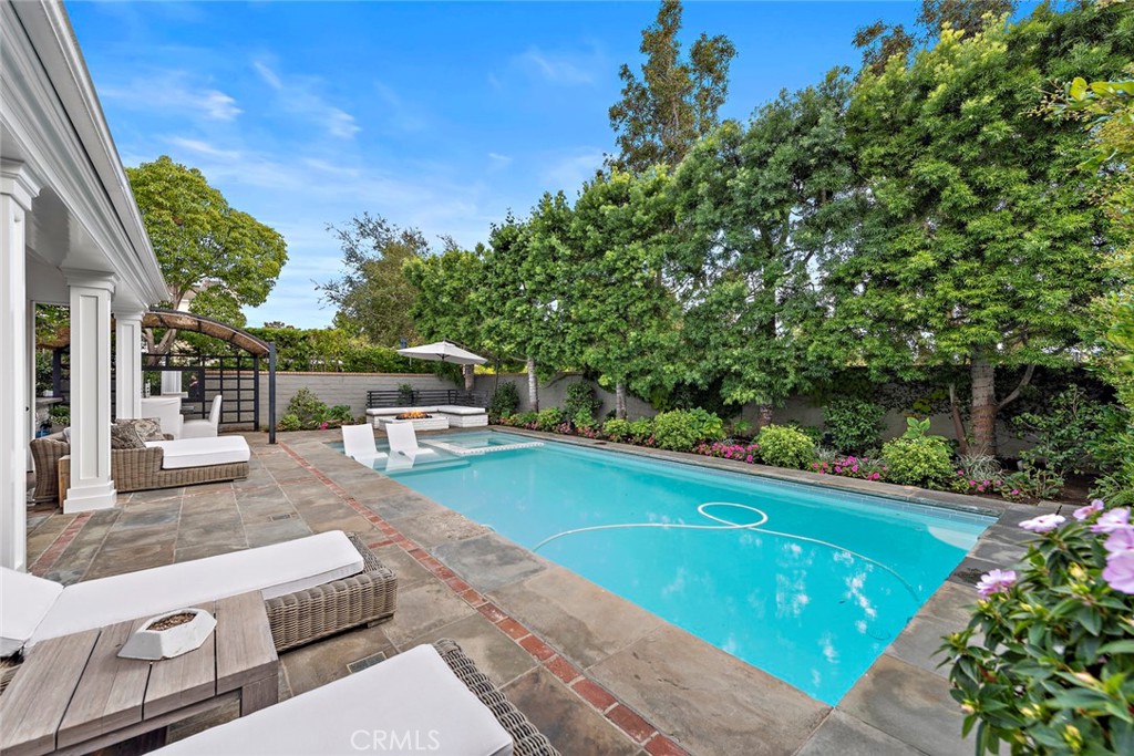 7 Cape Danbury