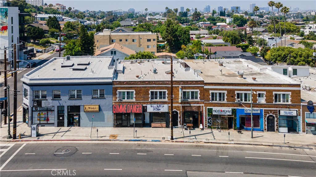 2506 W Sunset Boulevard