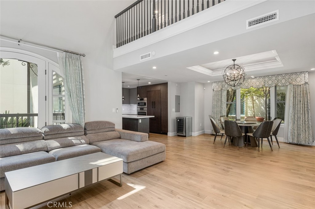 188 S Sierra Madre Boulevard 8