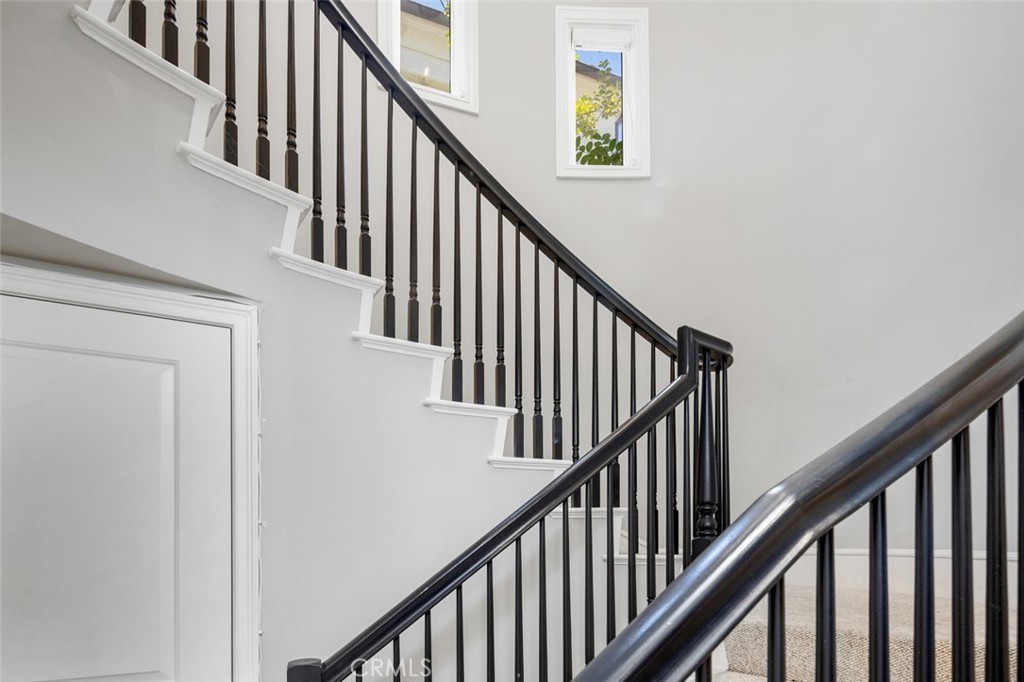 188 S Sierra Madre Boulevard 8