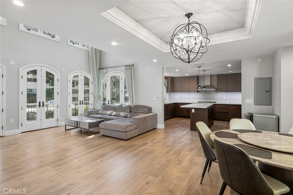 188 S Sierra Madre Boulevard 8