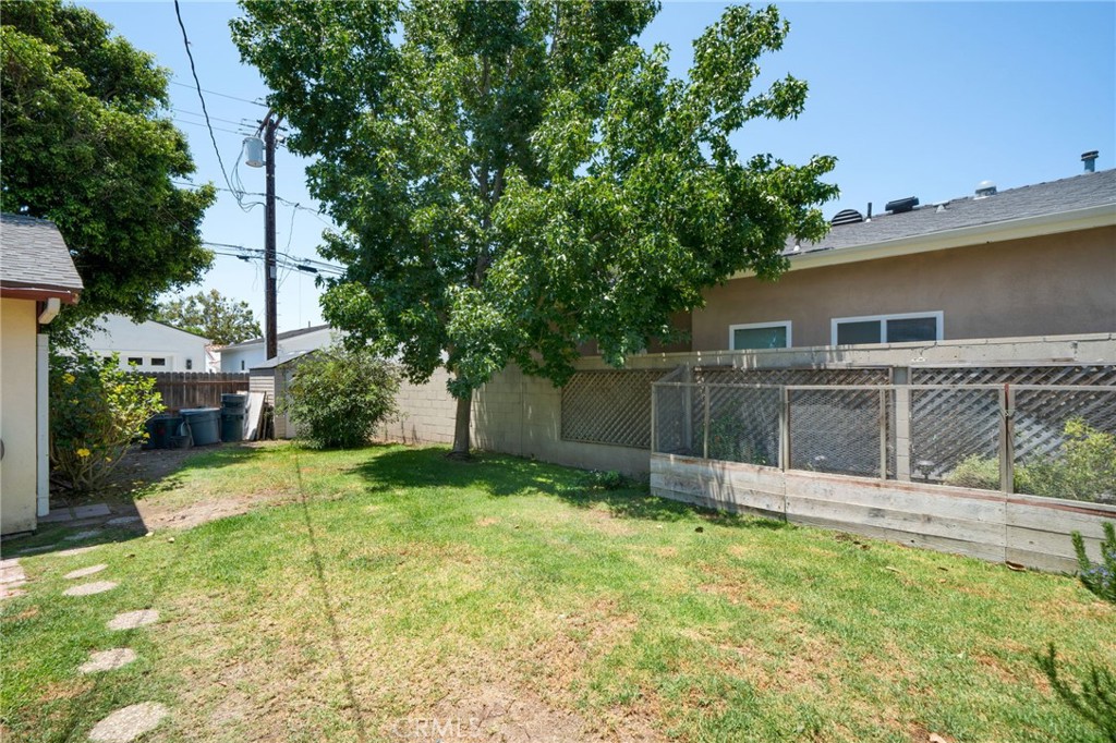 275 Flower Street