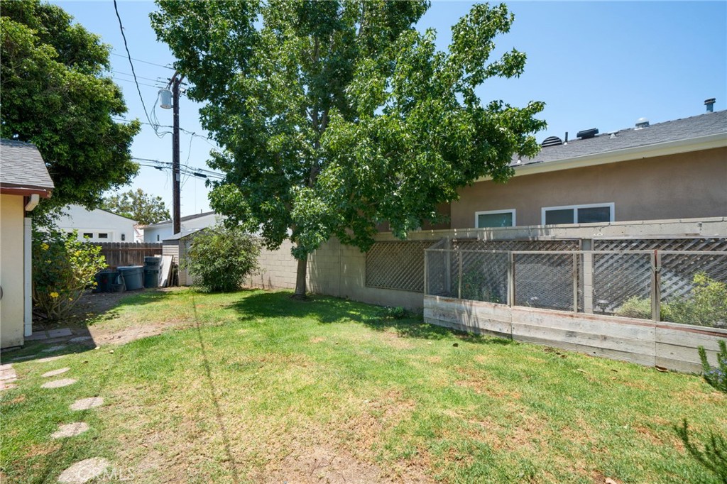 275 Flower Street