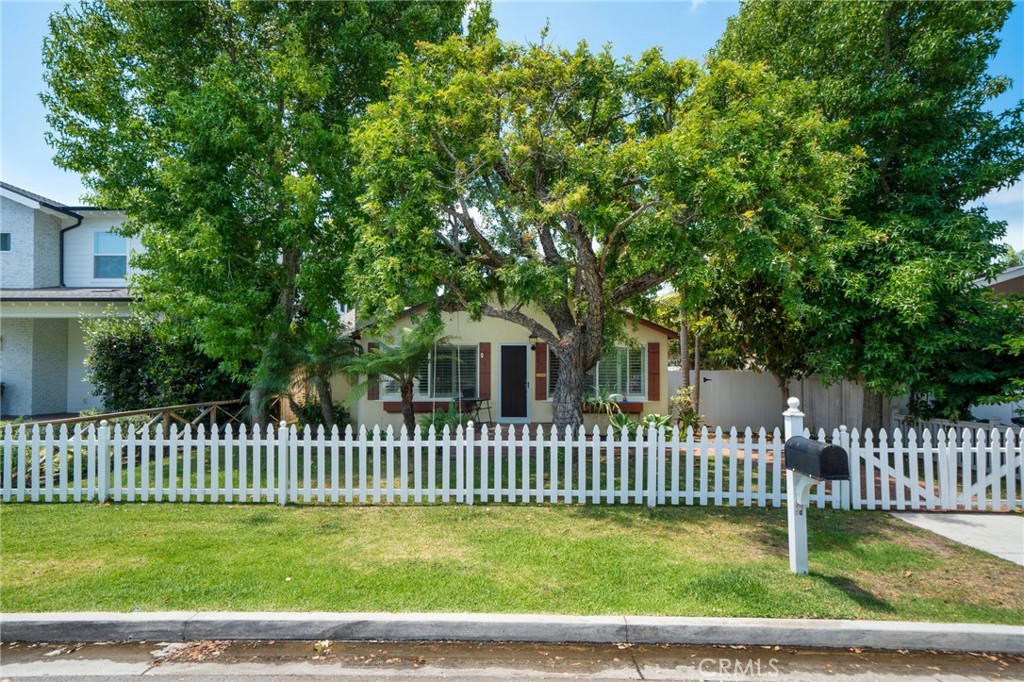 275 Flower Street
