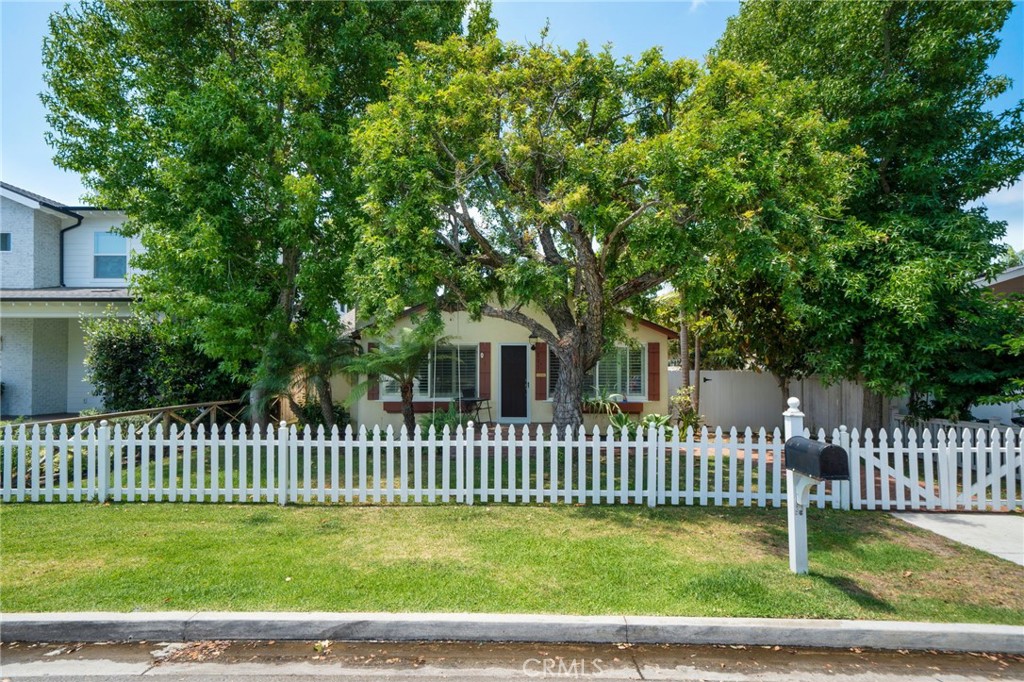 275 Flower Street