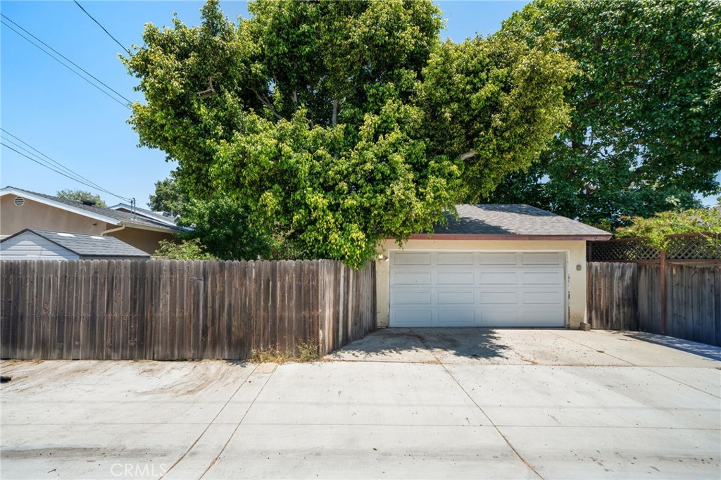 275 Flower Street