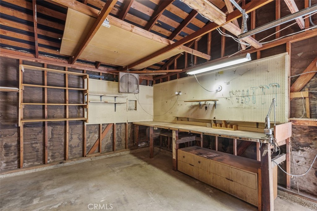 1106 E Alexander Avenue