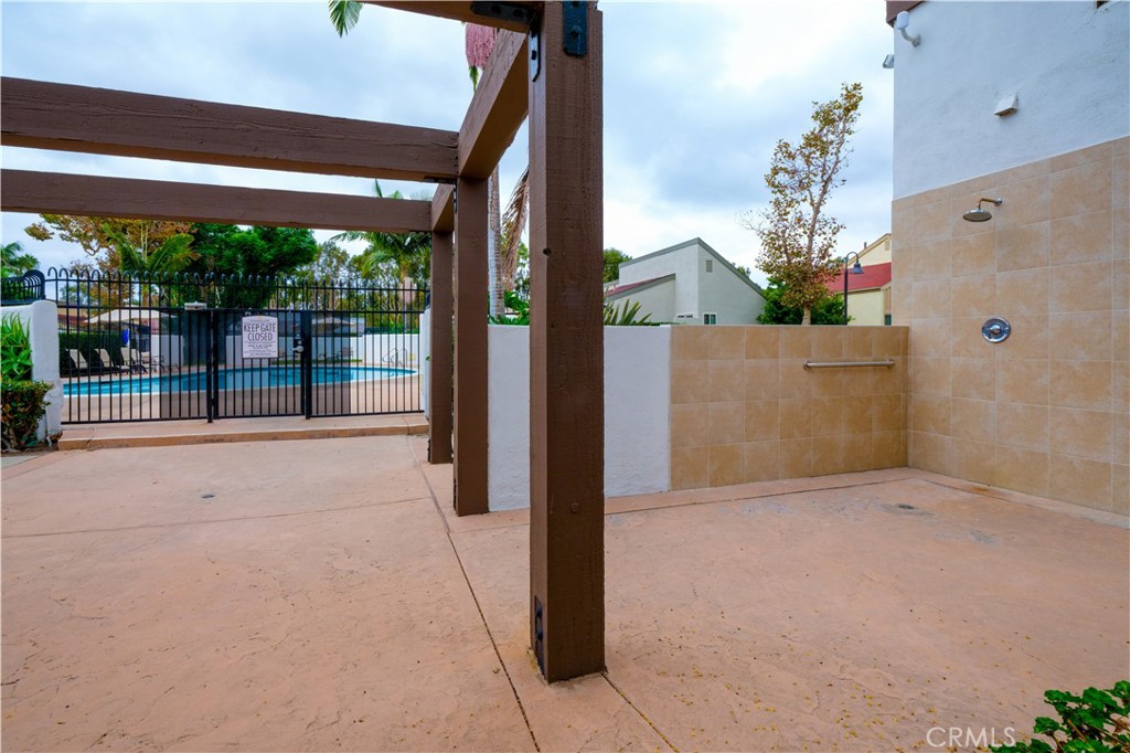 27594 Starrise Lane
