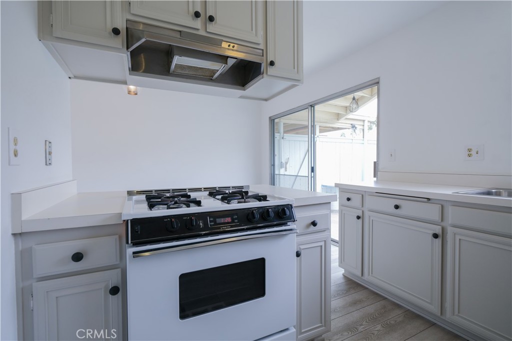 27594 Starrise Lane