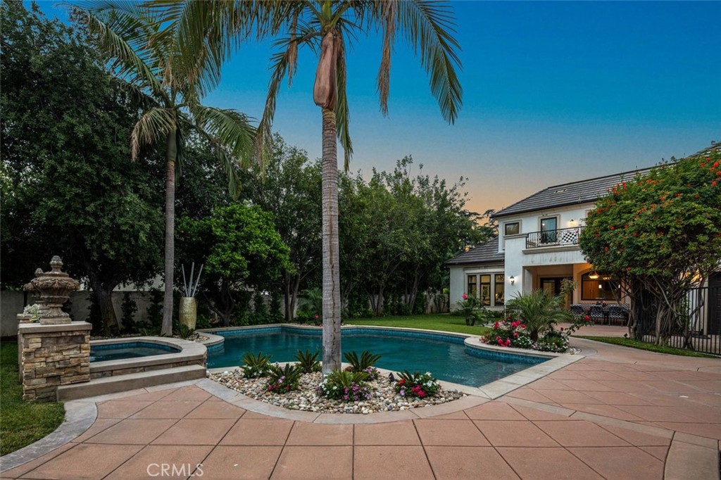 1122 S Santa Anita Avenue