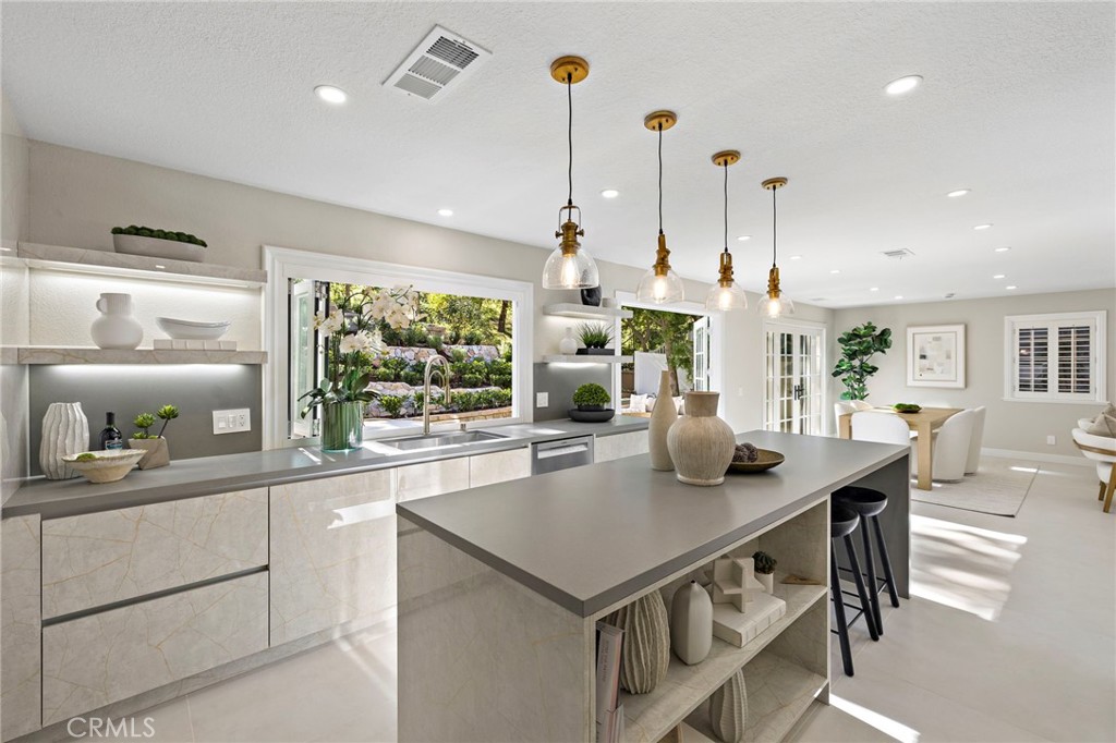 31792 Via Patito