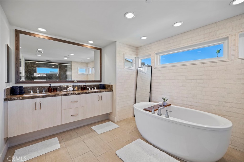 5512 Seashore