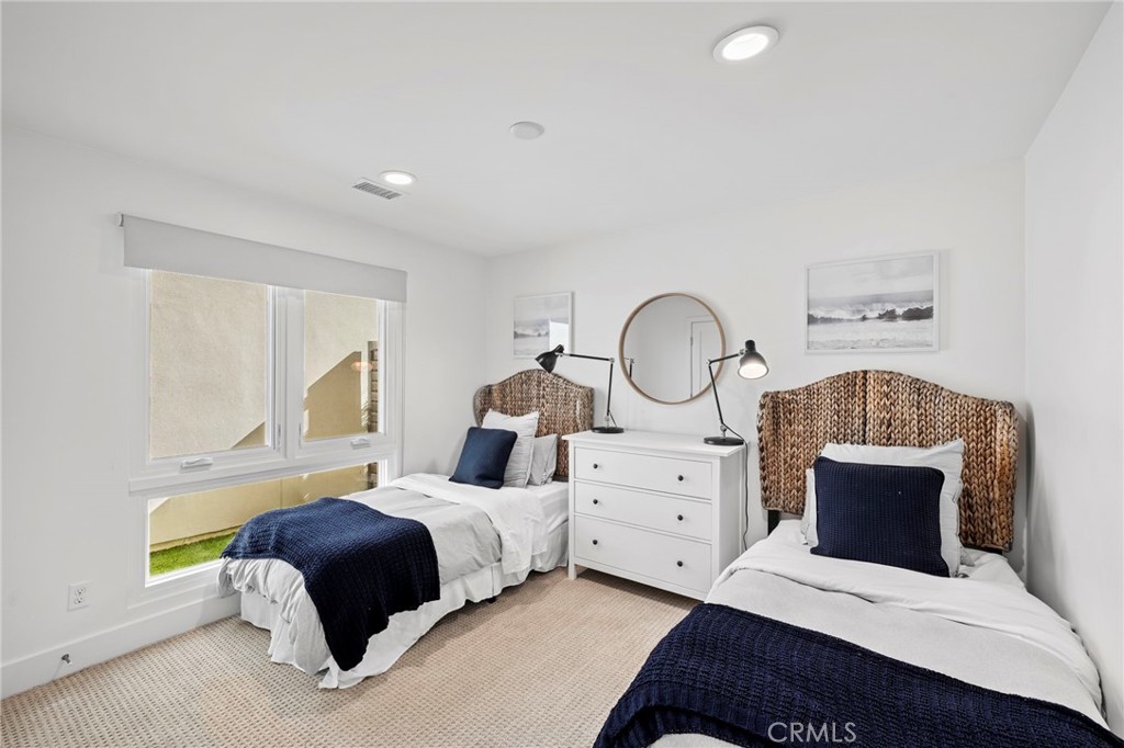 5512 Seashore