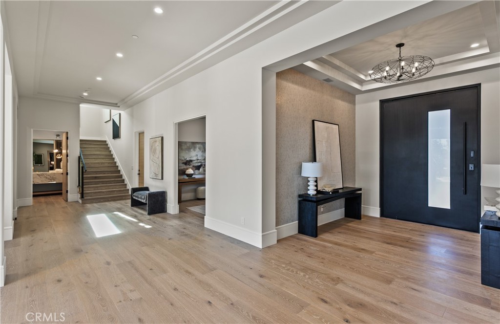 76 Hillcrest Lane