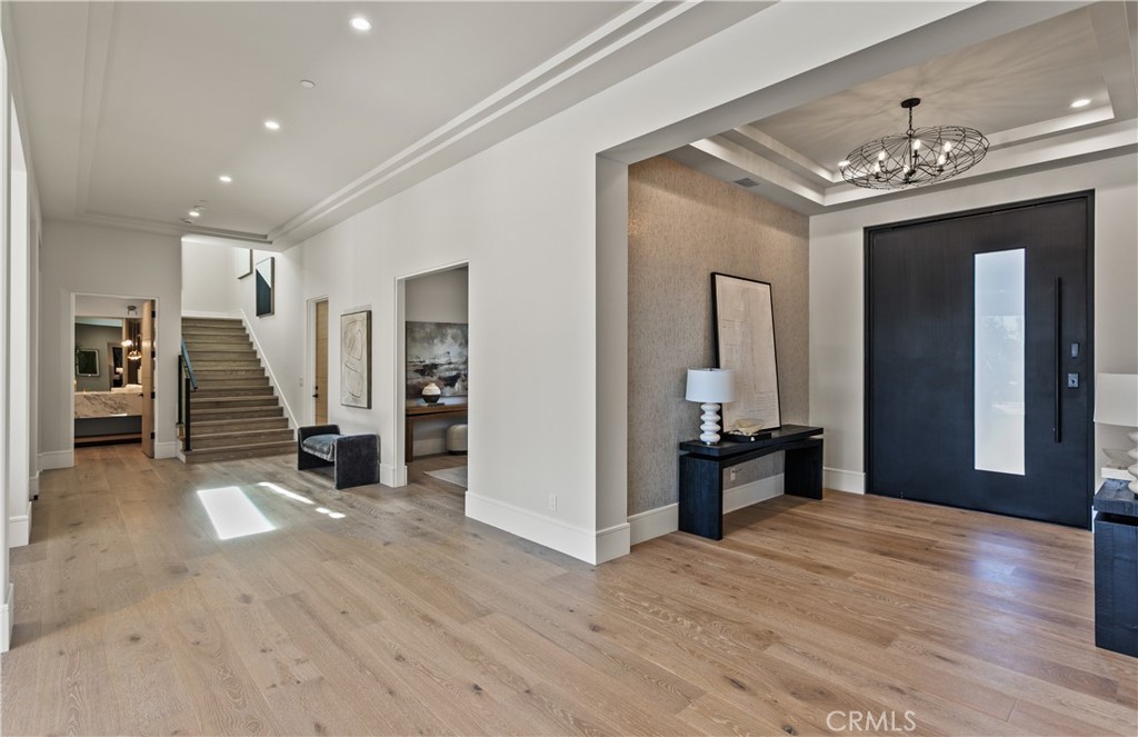 76 Hillcrest Lane