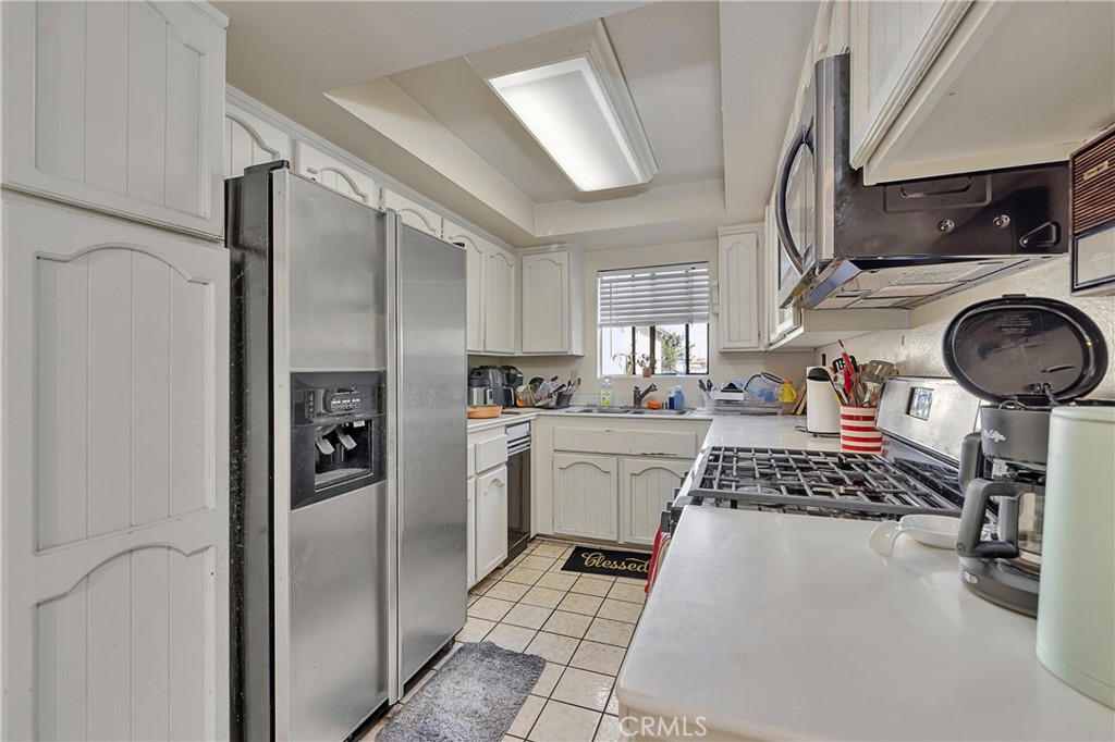 107 S Helberta Avenue 4