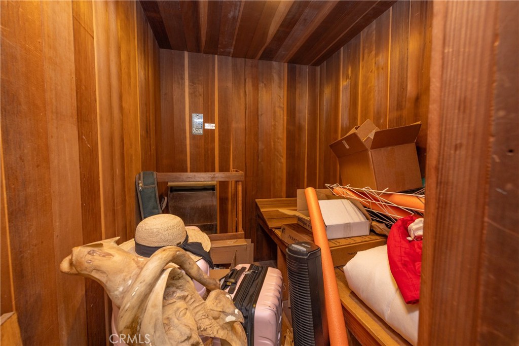 107 S Helberta Avenue 4