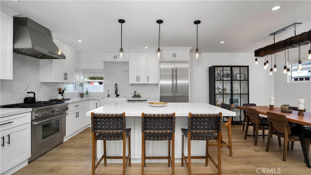 308 E 18th Street