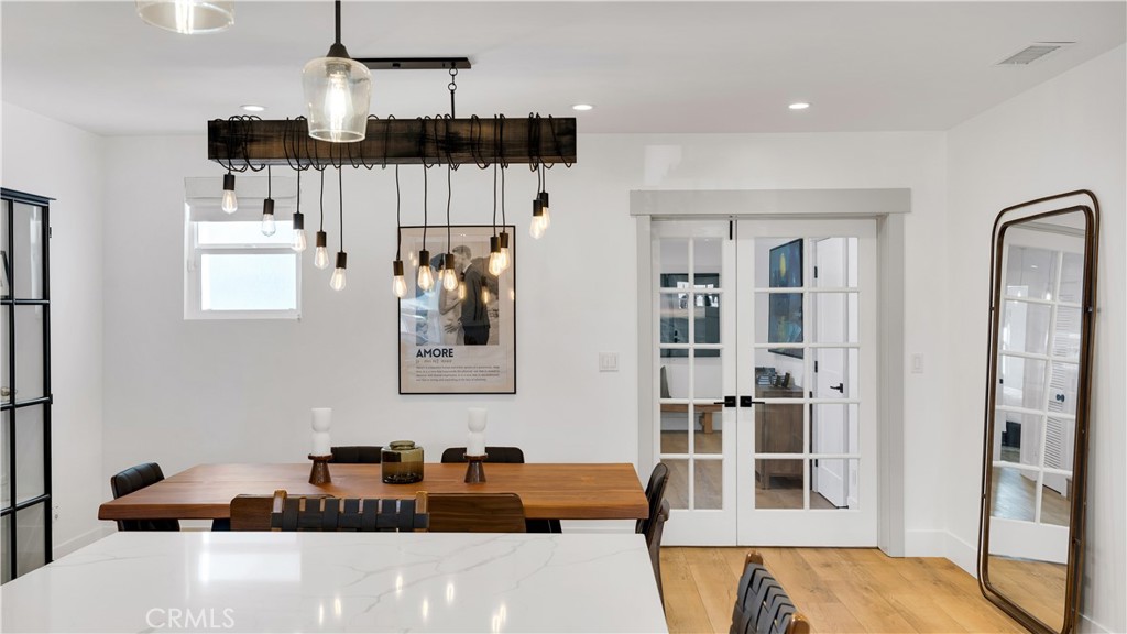 308 E 18th Street