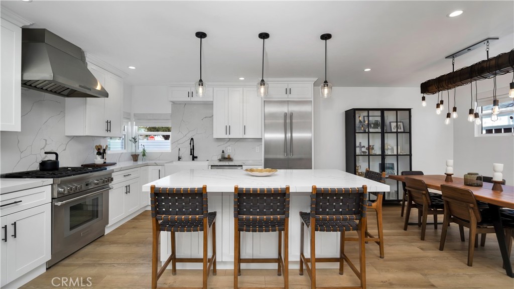 308 E 18th Street