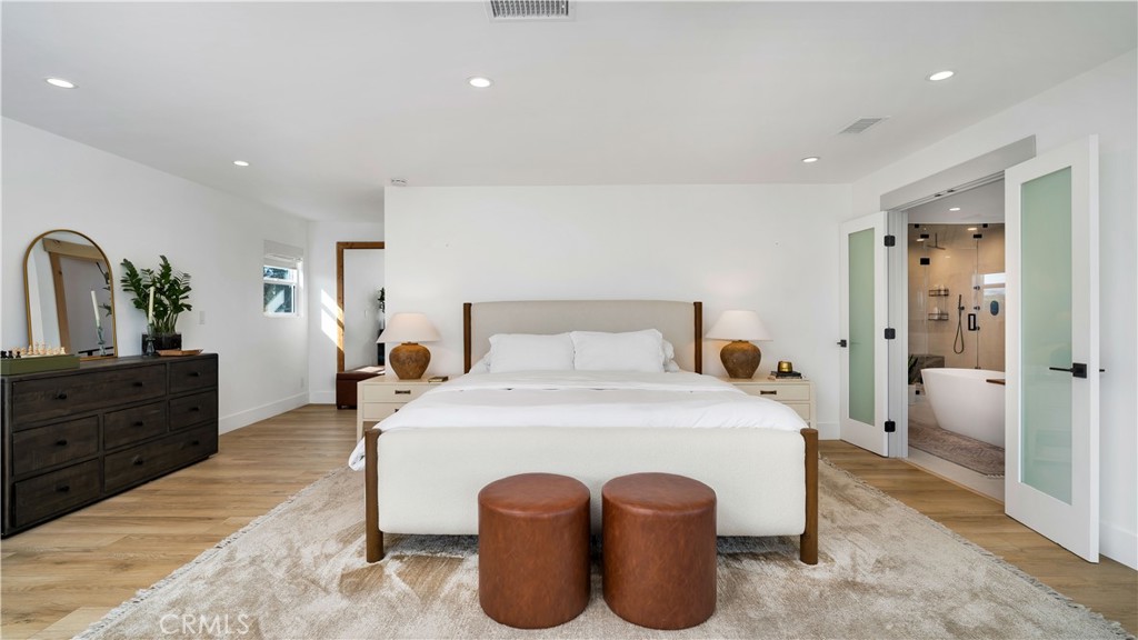 308 E 18th Street