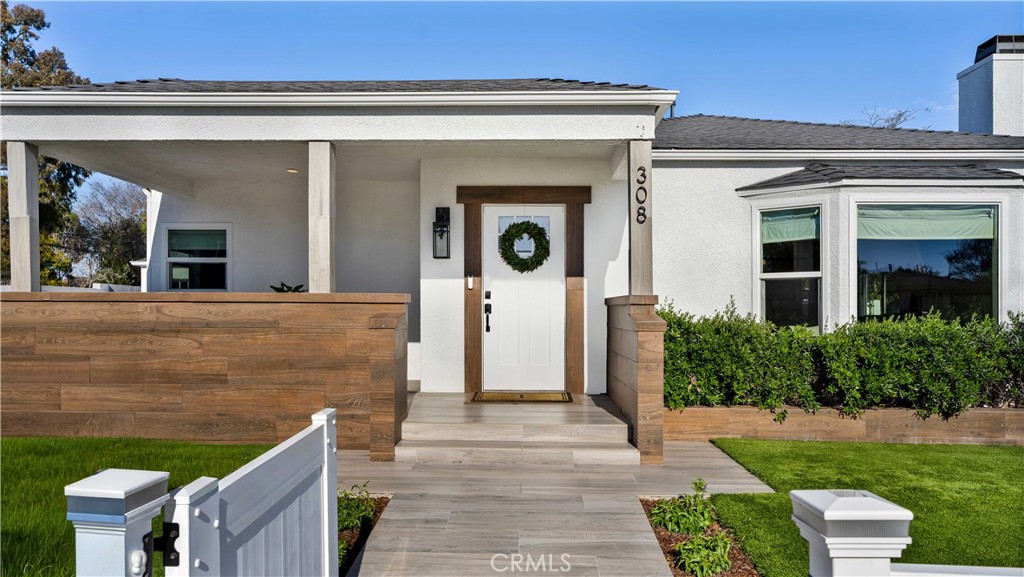 308 E 18th Street