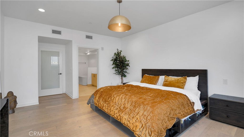 4240 Laurel Canyon Boulevard 306