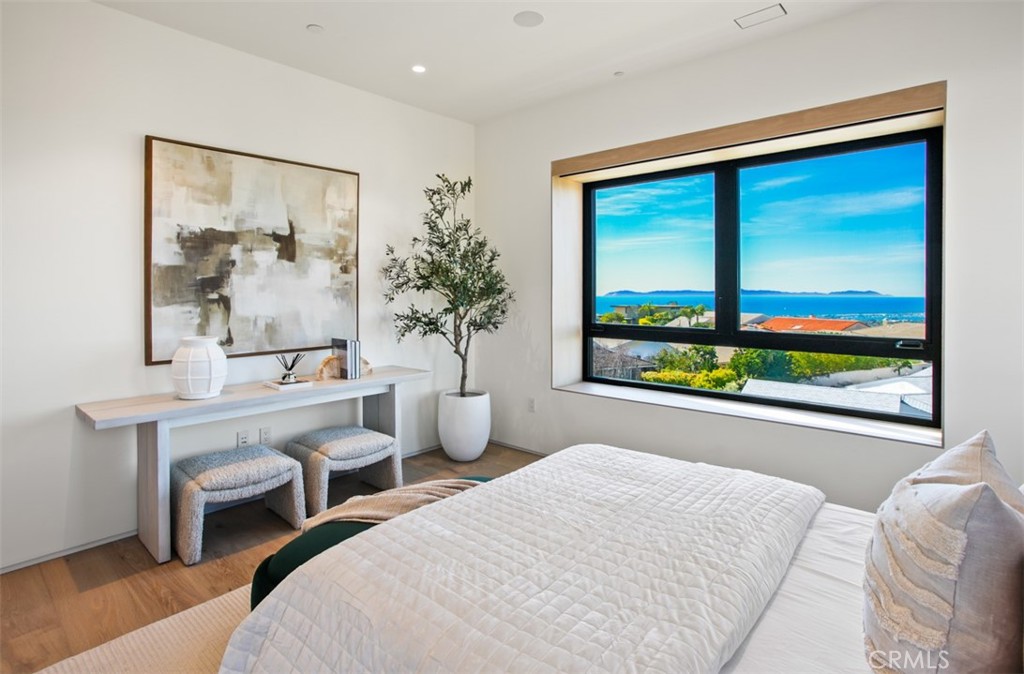 53 Montecito