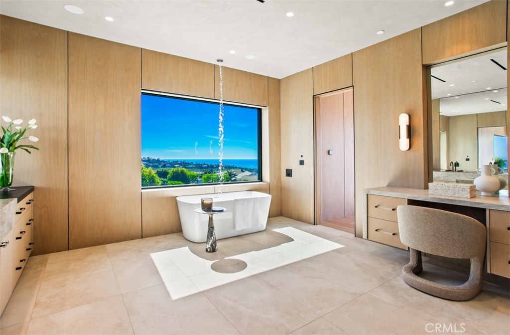53 Montecito