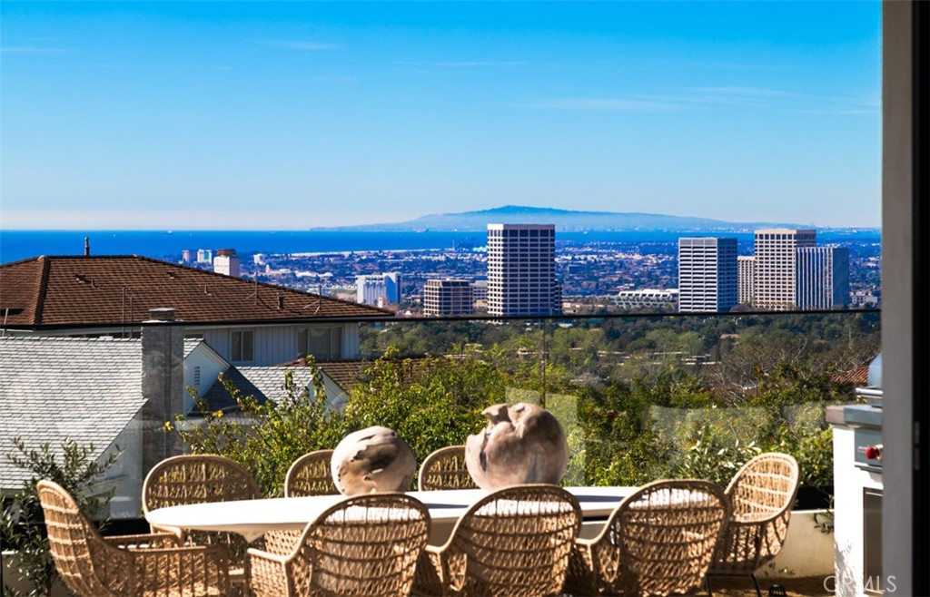 53 Montecito