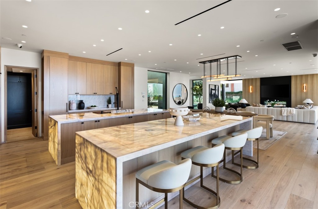 53 Montecito