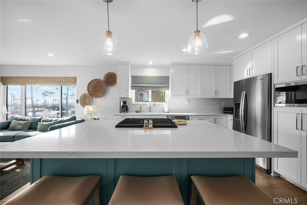 700 E Oceanfront