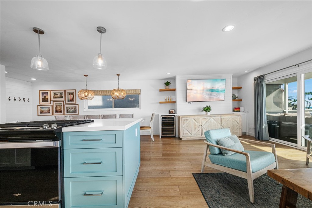 700 E Oceanfront