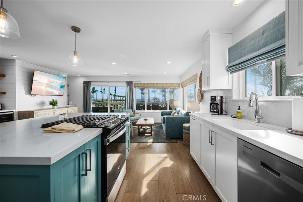 700 E Oceanfront