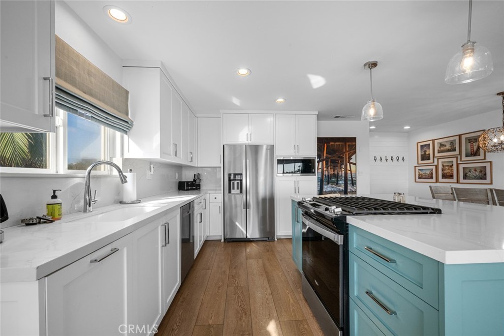 700 E Oceanfront