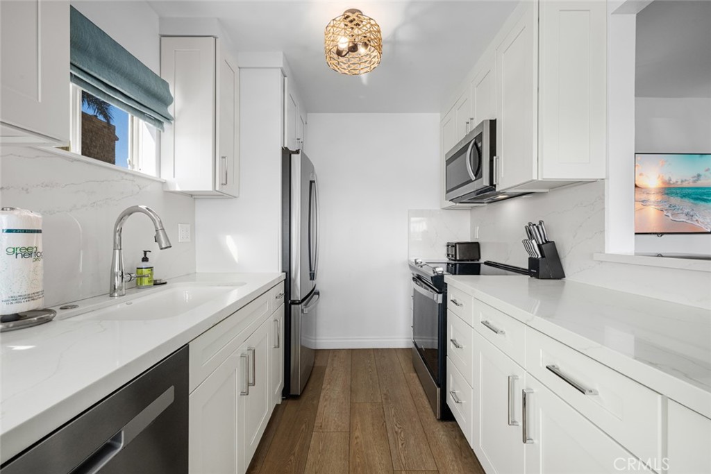 700 E Oceanfront
