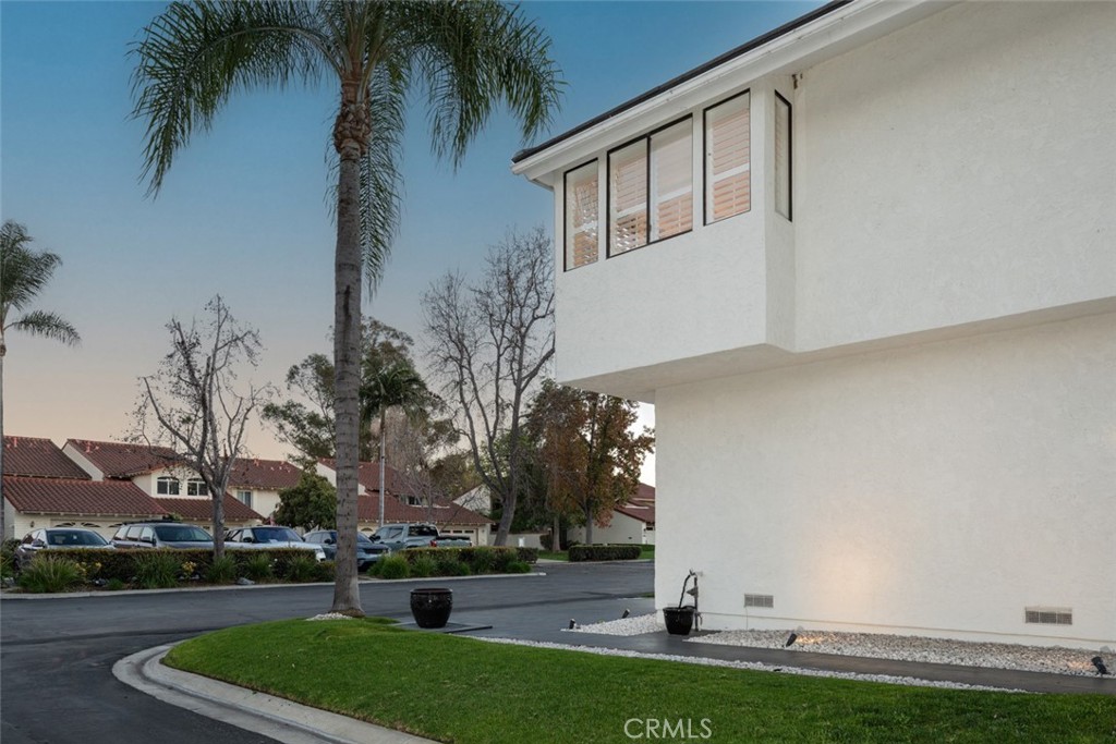 21961 Cayuga Lane
