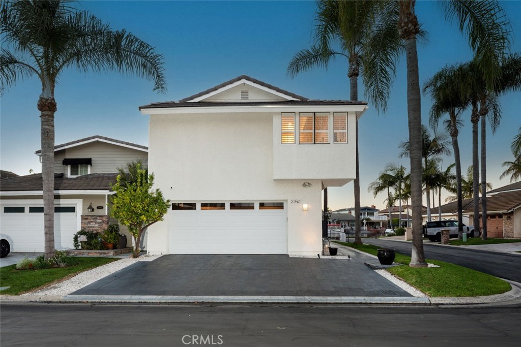 21961 Cayuga Lane